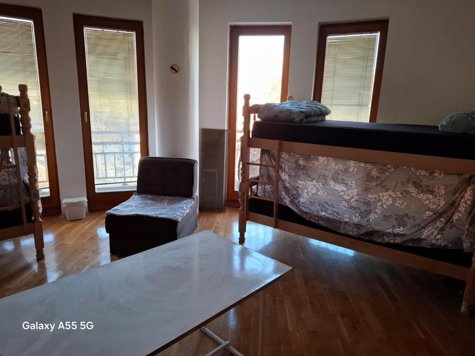 Alpi Hostel Skopje Esterno foto