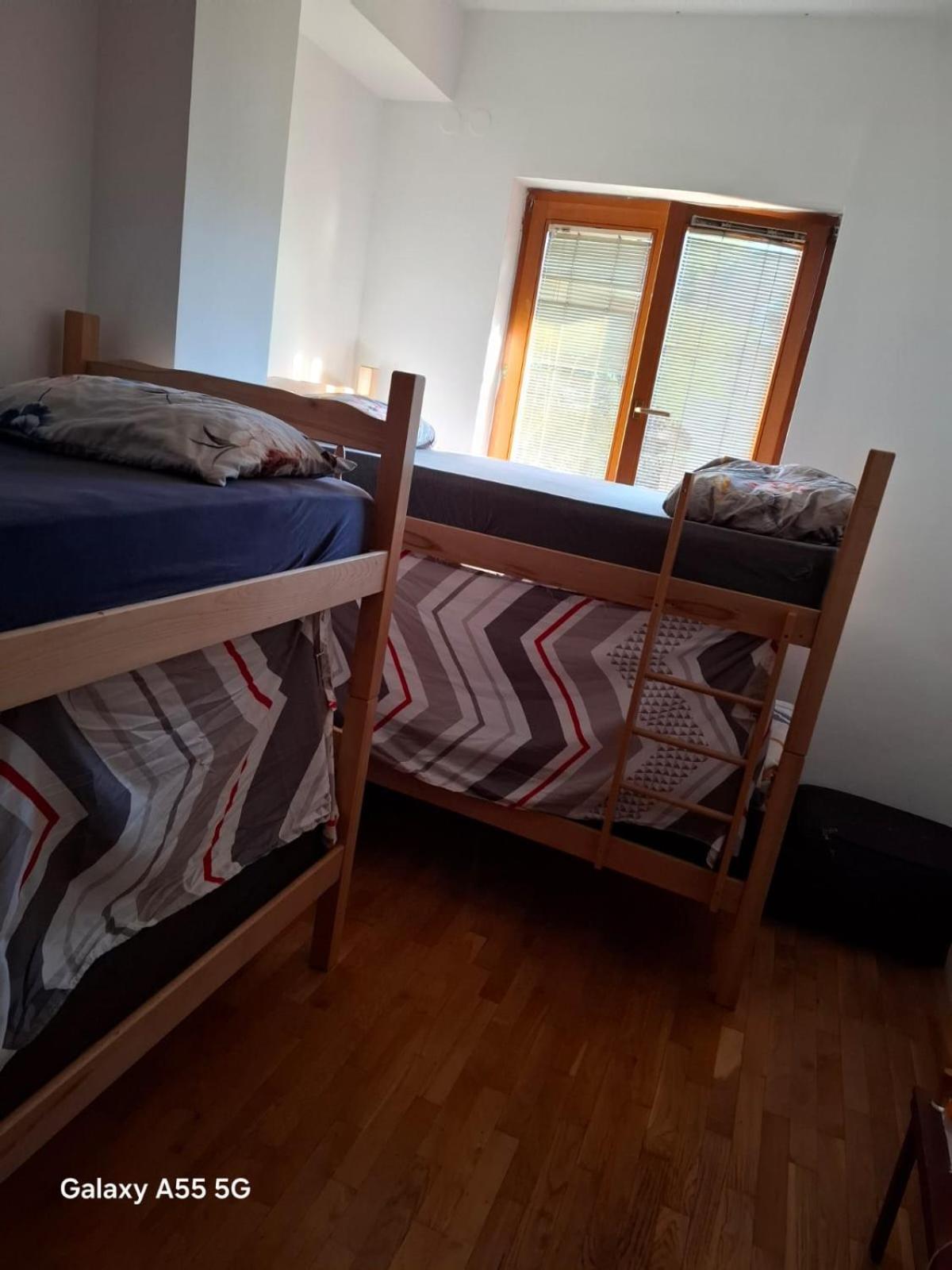 Alpi Hostel Skopje Esterno foto